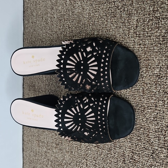 Kate Spade Delgado Black Suede Laser Cut Slip On Block Heel Sandal Sz 7 - Picture 3 of 5